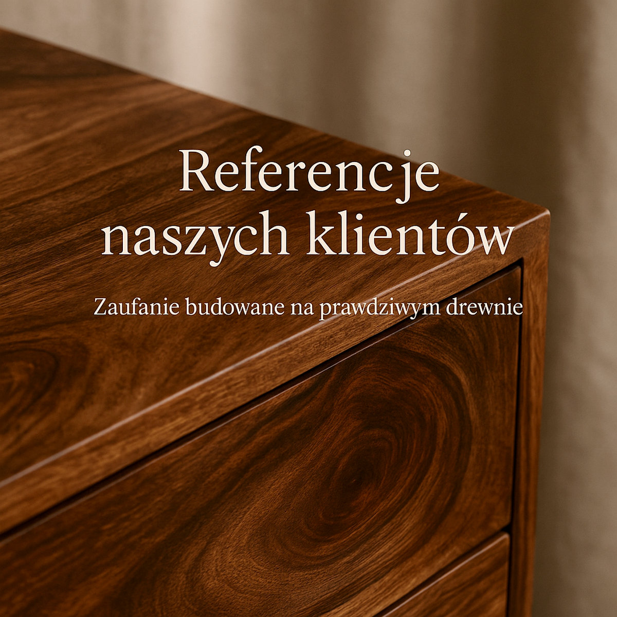 narożnik komody palisandrowej w zbliżeniu
