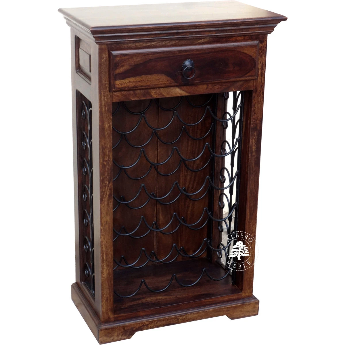 Kolonialny barek z drewna z metalowym stojakiem