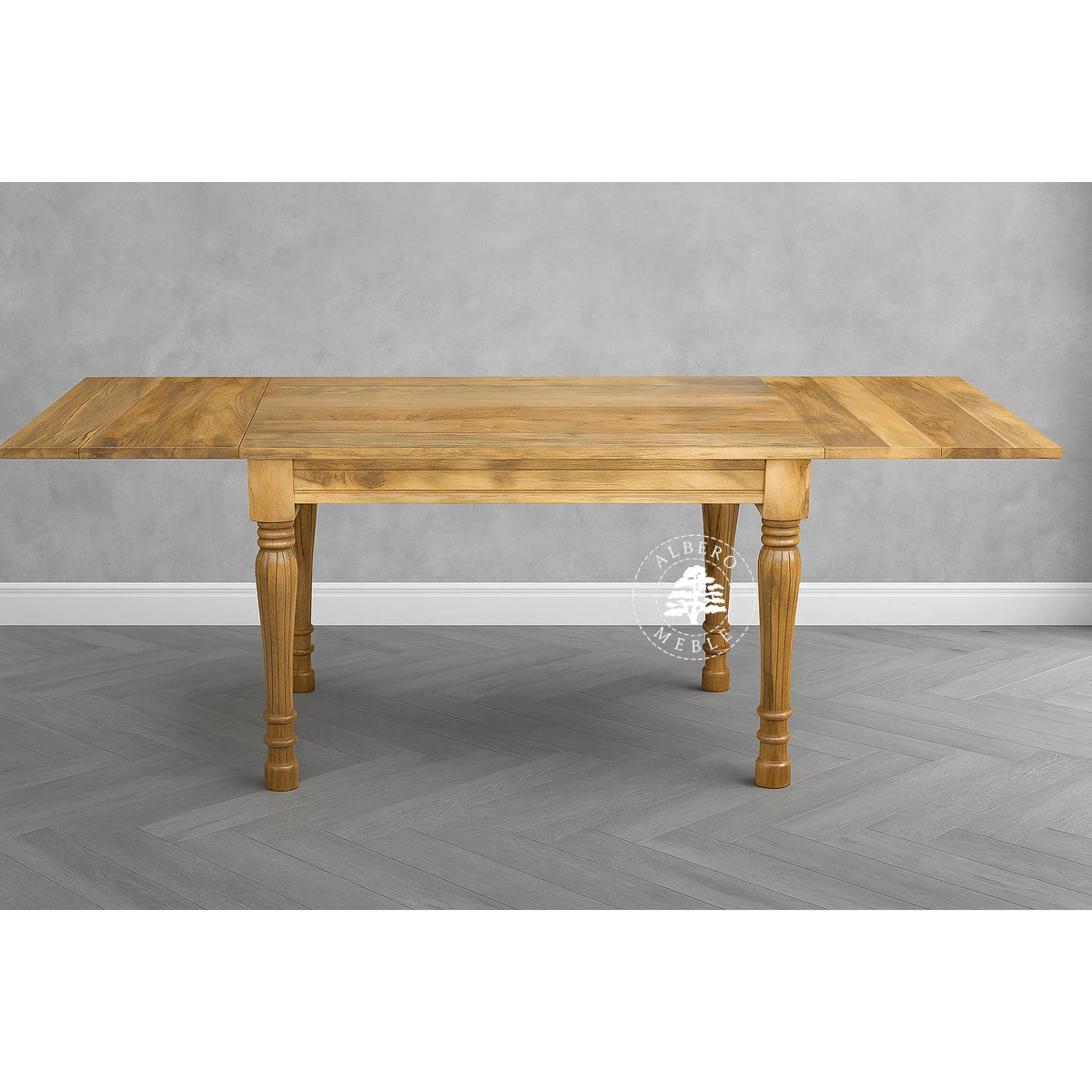 Stół z jasnego drewna w klasycznym stylu