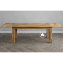 Drewniany stół rozkładany w naturalnym kolorze