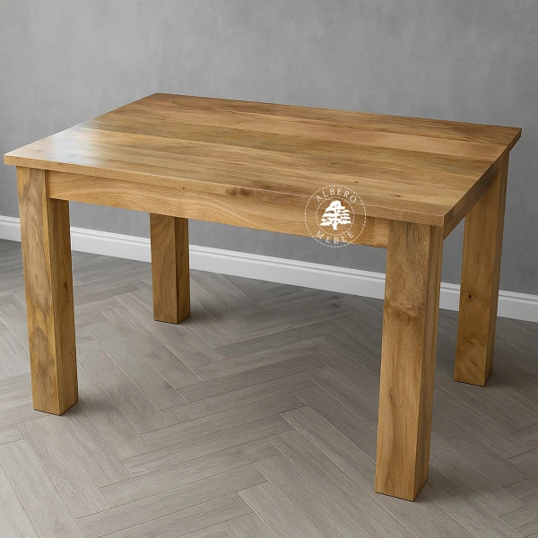 Drewniany stół rozkładany w naturalnym kolorze