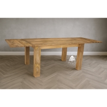 Drewniany stół rozkładany w naturalnym kolorze