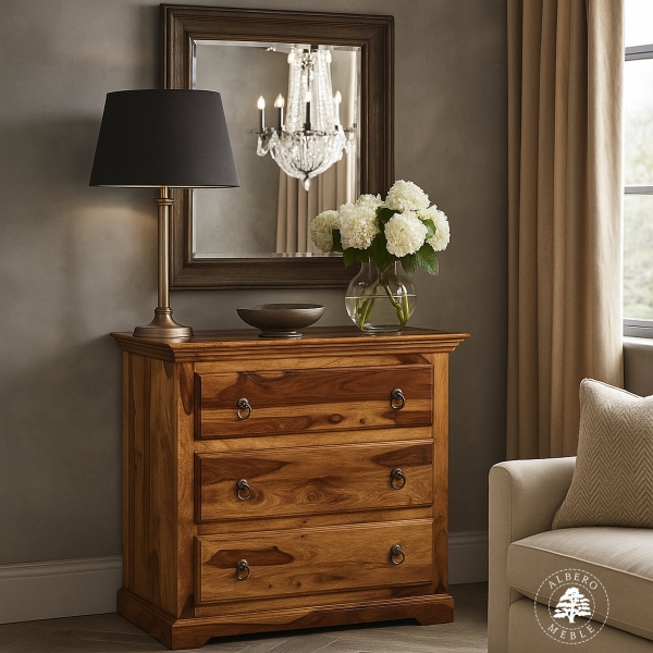 Klasyczna drewniana komoda na bieliznę