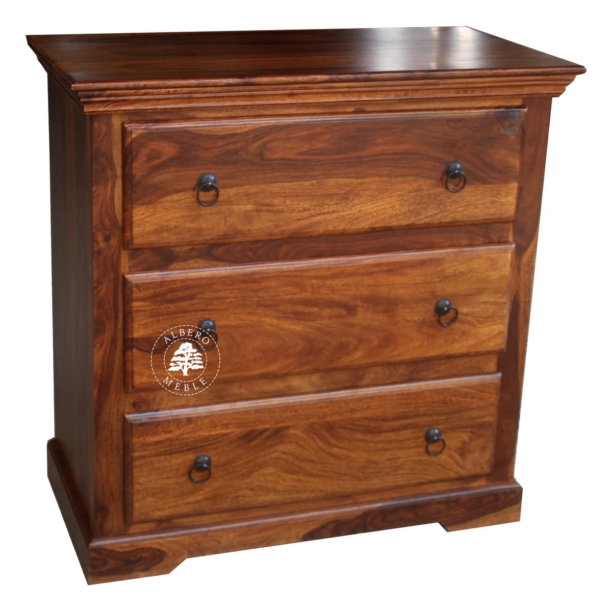 Klasyczna drewniana komoda na bieliznę