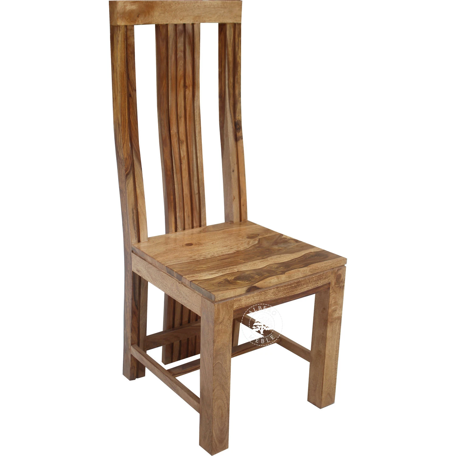 Klasyczne krzesło drewniane – ręcznie wykonane