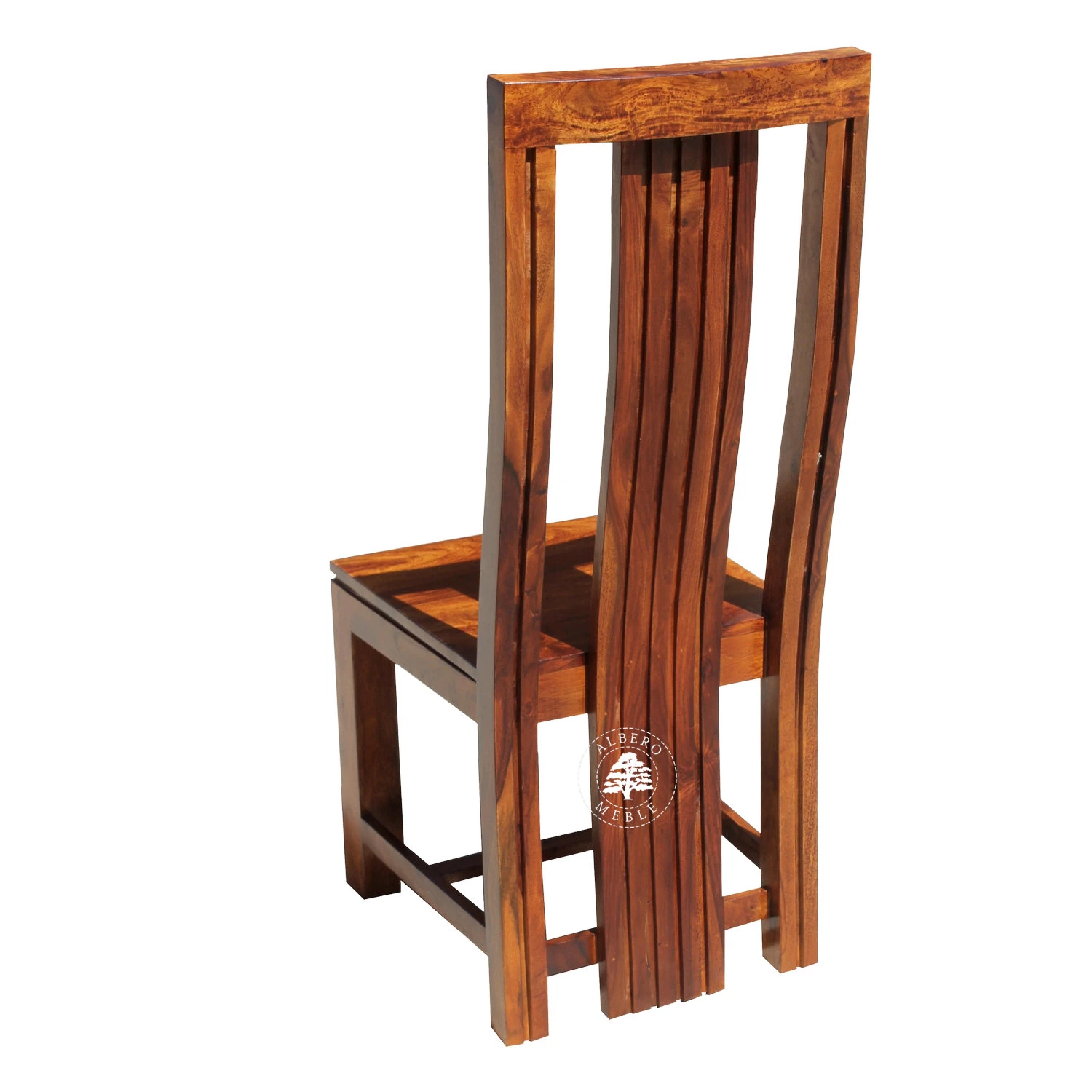 Klasyczne krzesło drewniane – ręcznie wykonane