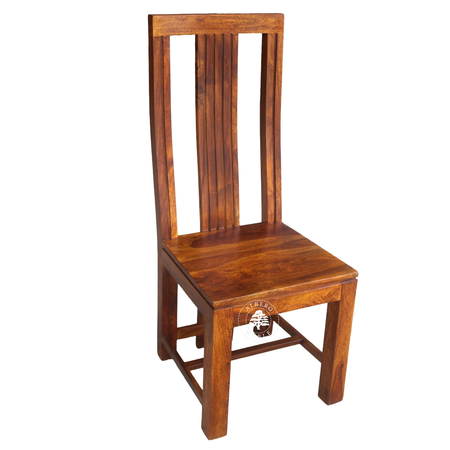 Klasyczne krzesło drewniane – ręcznie wykonane