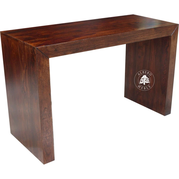 Proste nowoczesne biurko z litego drewna na laptopa