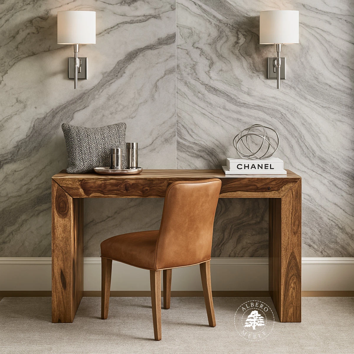 Proste nowoczesne biurko z litego drewna na laptopa