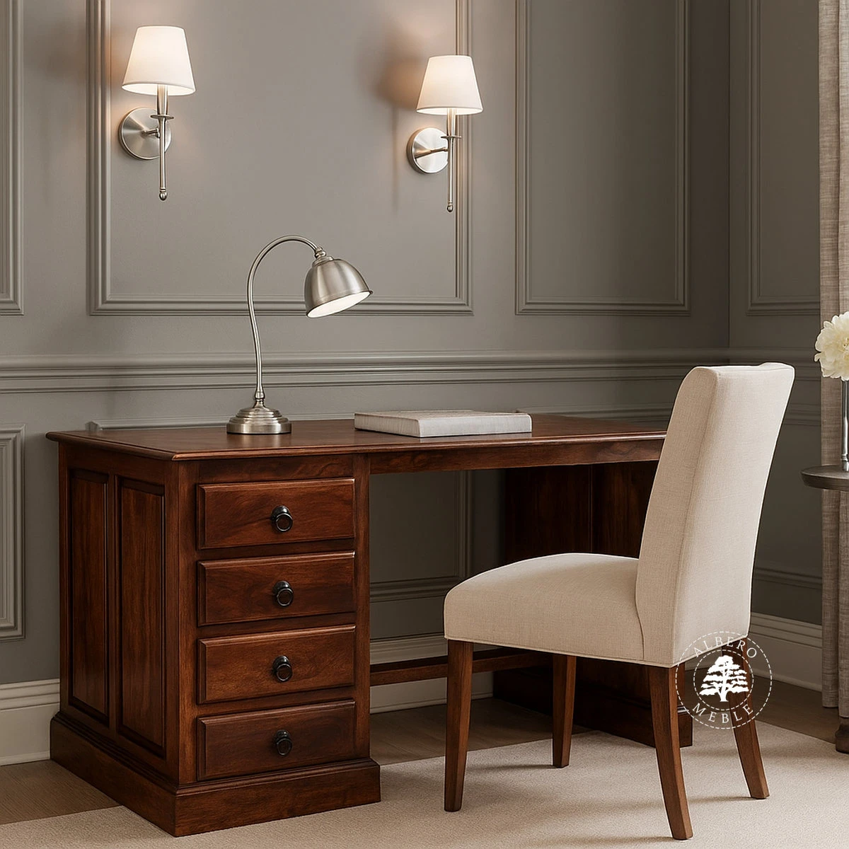 Tradycyjne biurko z drewna litego z szufladami