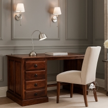 Tradycyjne biurko z drewna litego z szufladami