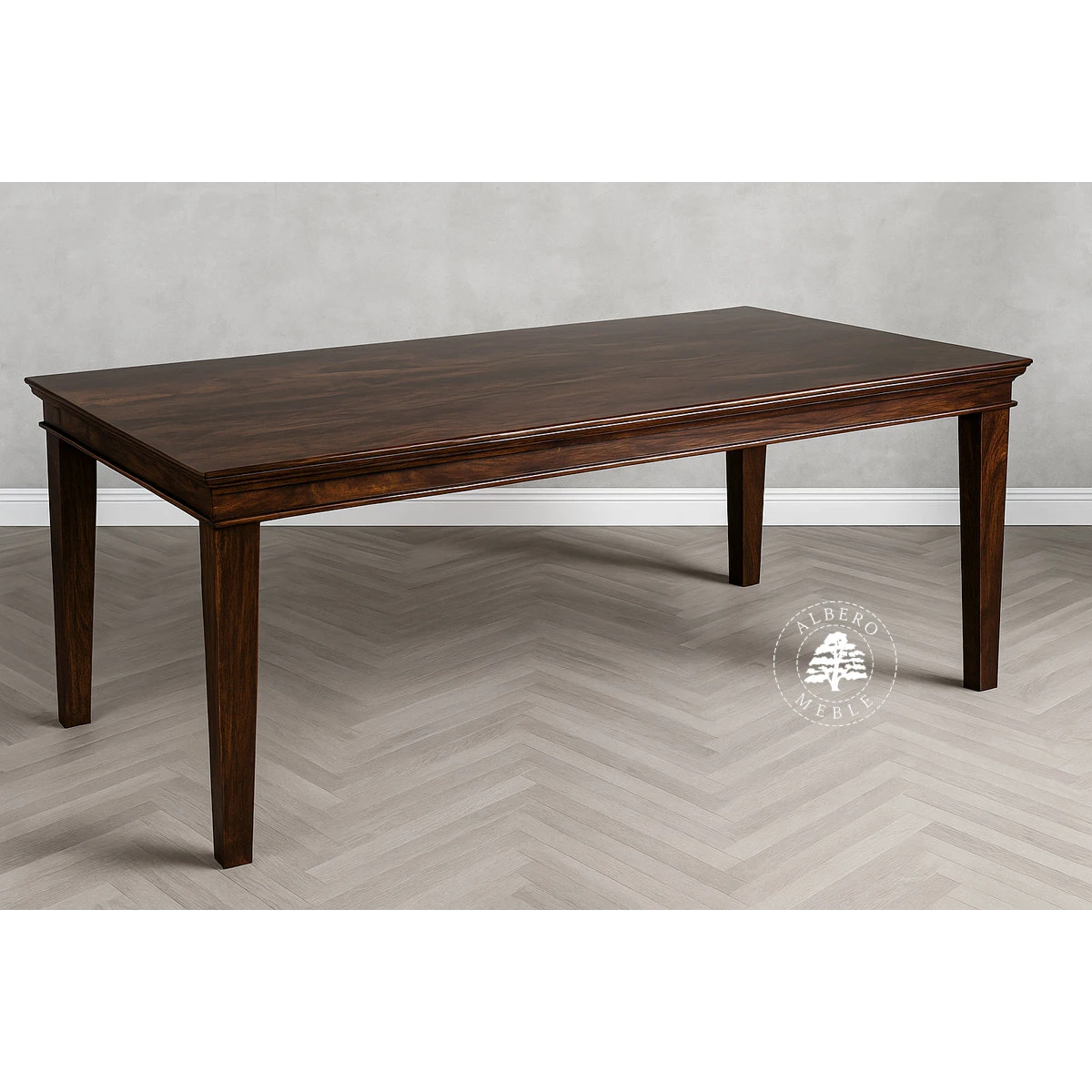 Klasyczny stół z litego drewna z gzymsem