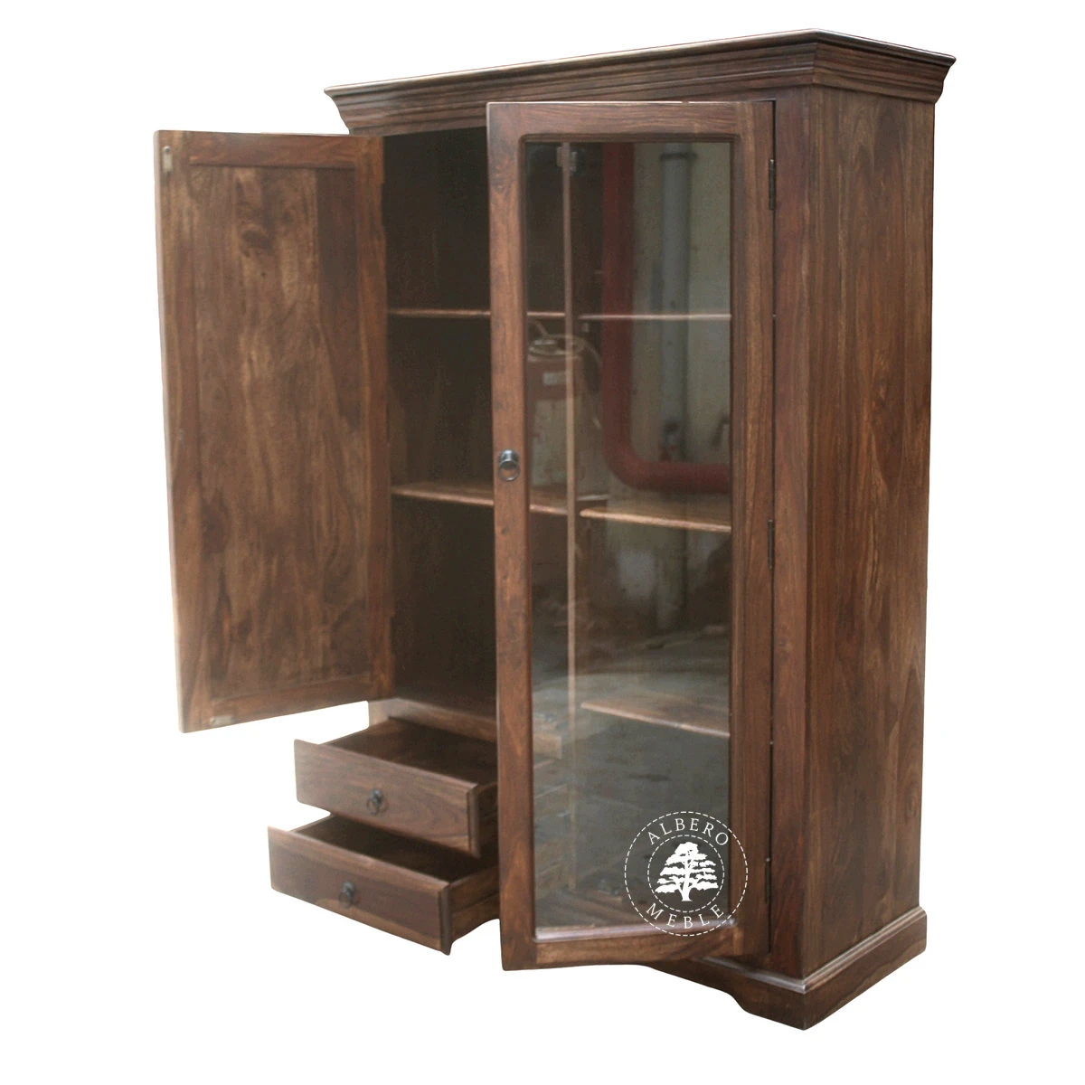 Klasyczny szeroki kredens drewniany do salonu