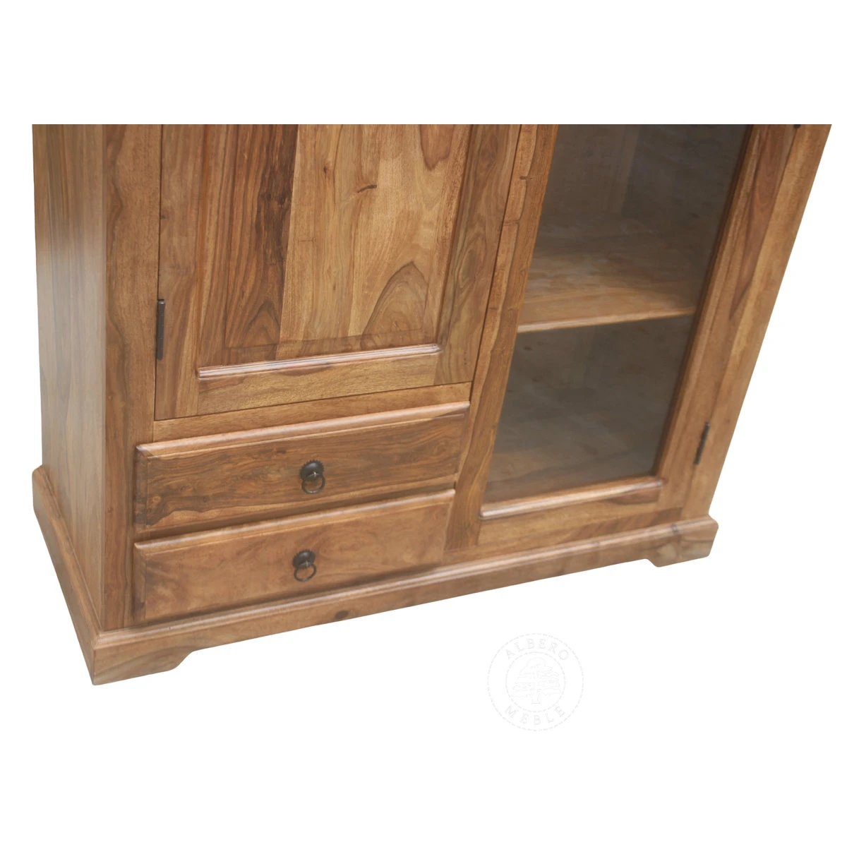 Klasyczny szeroki kredens drewniany do salonu