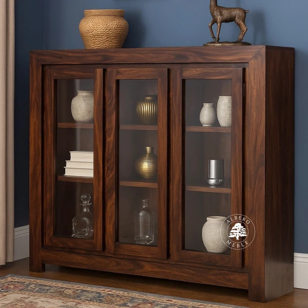 Trzydrzwiowa witryna drewniana z szklanymi drzwiami