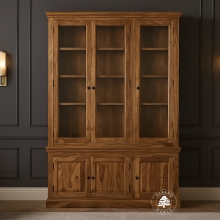 Przeszklona biblioteka z litego drewna do salonu