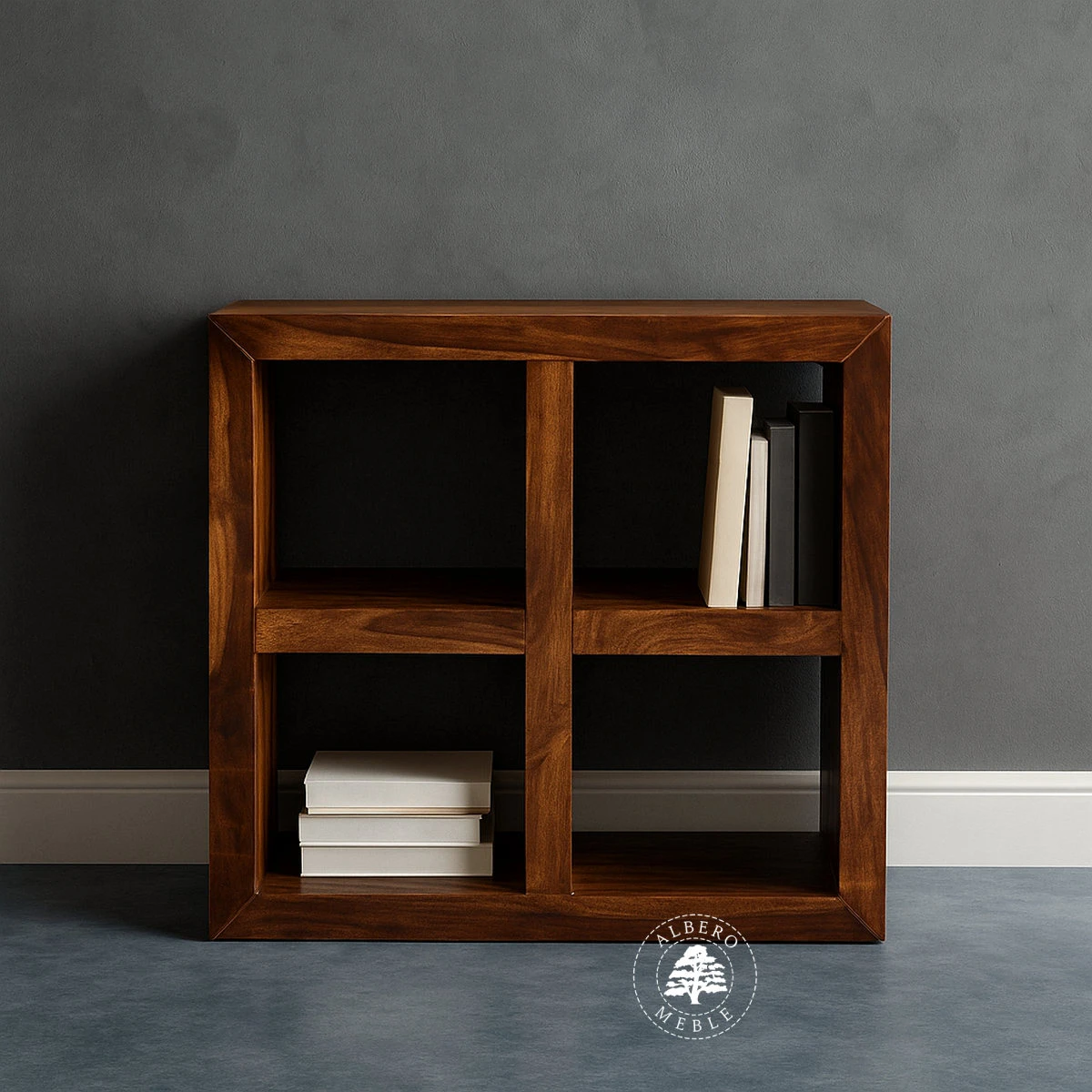 Niski regał kwadratowy czwórka