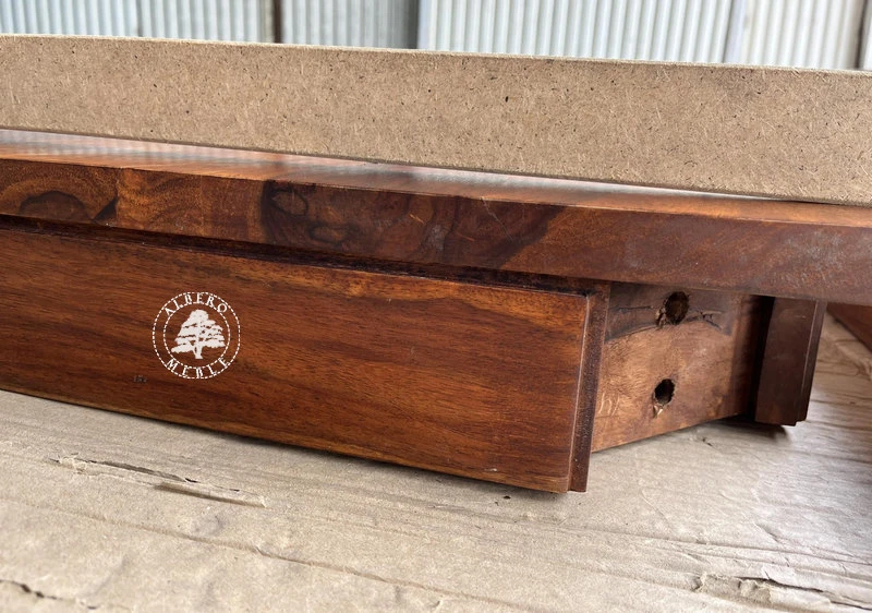 Nowoczesny Stolik drewniany II gatunek