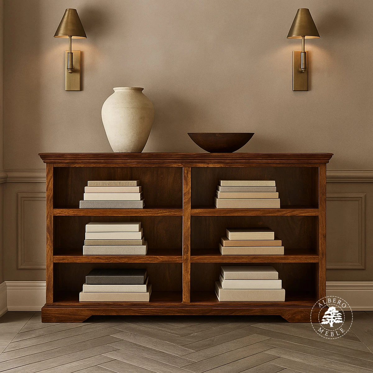 Niska biblioteczka drewniana