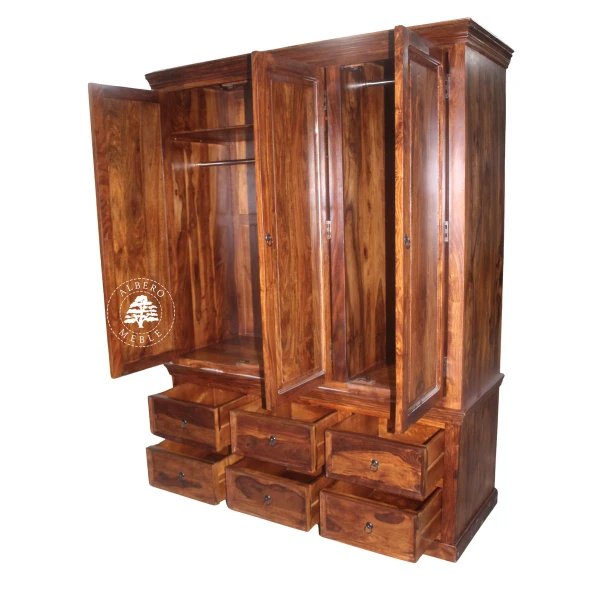 Szafa Drewniana w Klasycznym Stylu