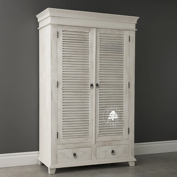 Szafa z drewna litego pobielana