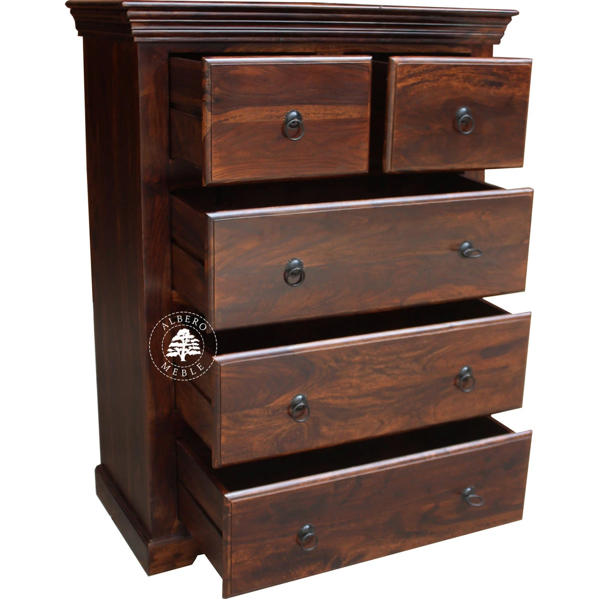 Klasyczna komoda drewniana w jasnym kolorze