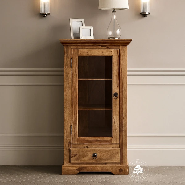 Klasyczna niska witryna z drewna do jadalni