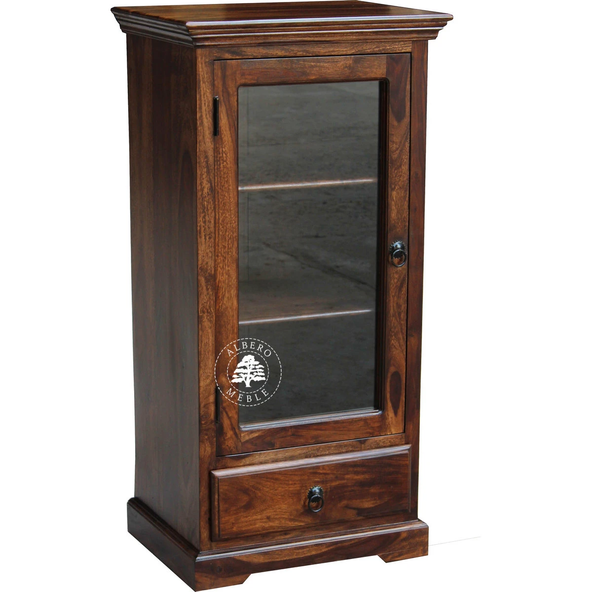 Klasyczna niska witryna z drewna do jadalni