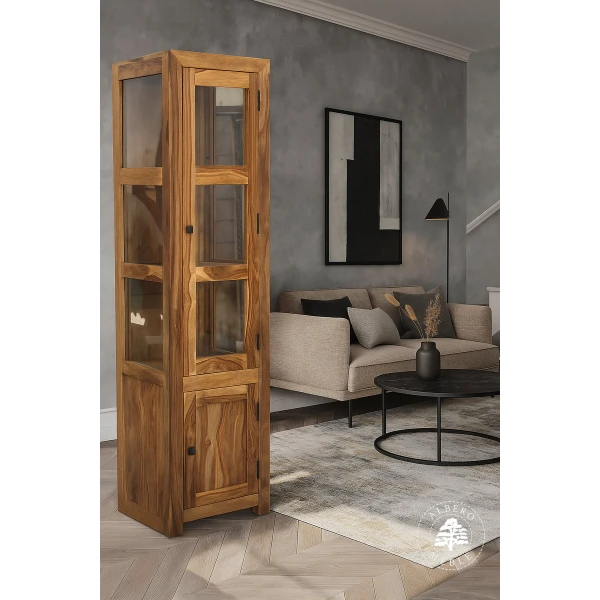 Wąska Przeszklona Drewniana Witryna w Minimalistycznym Styl