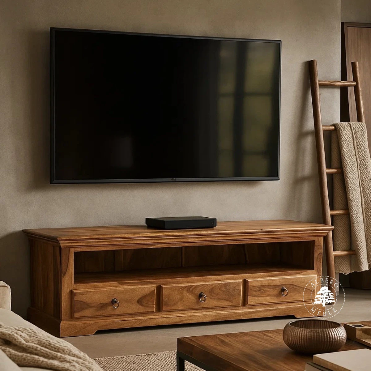 Kolonialna niska drewniana komoda RTV