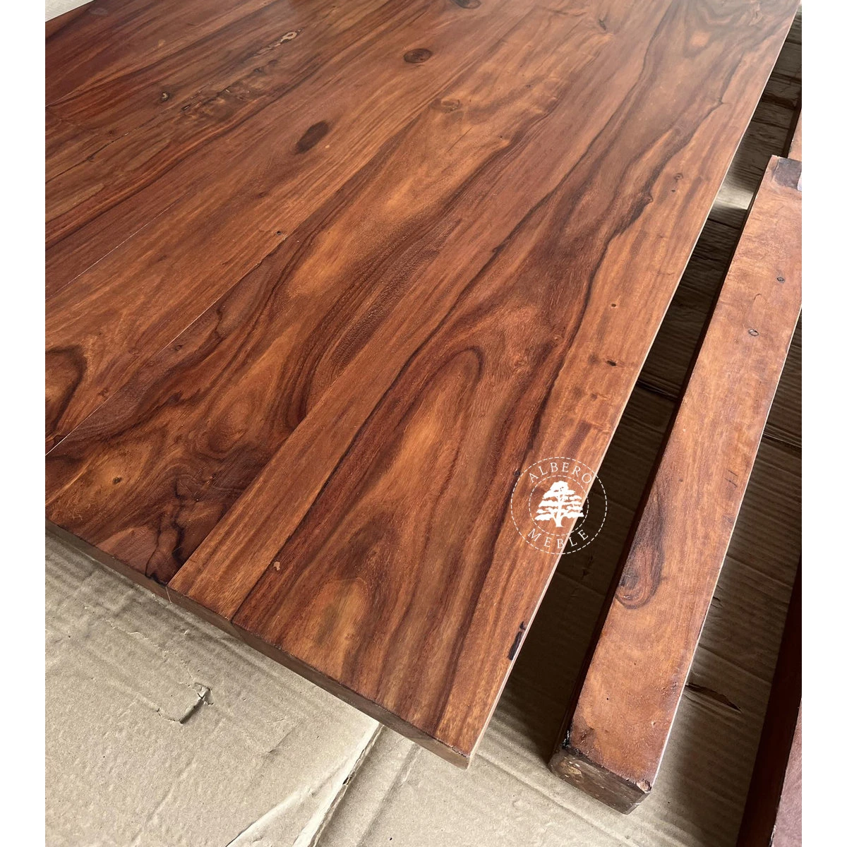 Stylowy Stół z litego drewna II gatunek woskowany