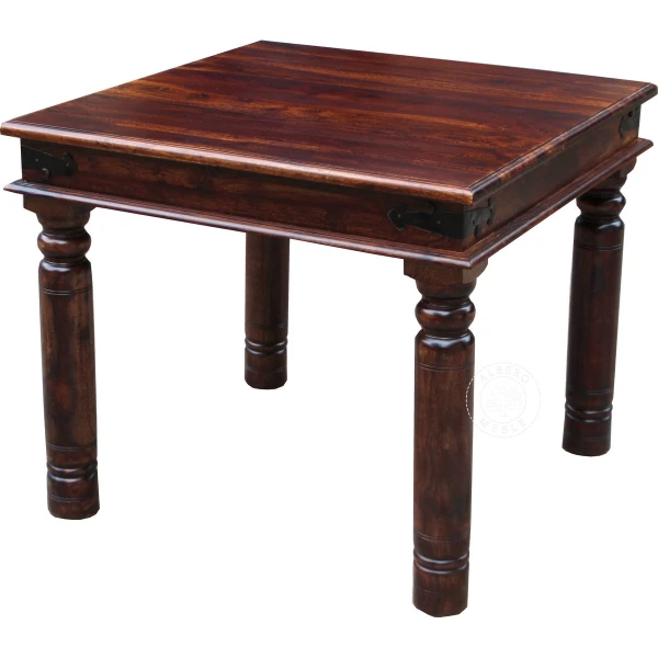 Stylowy stół drewniany na toczonych nogach