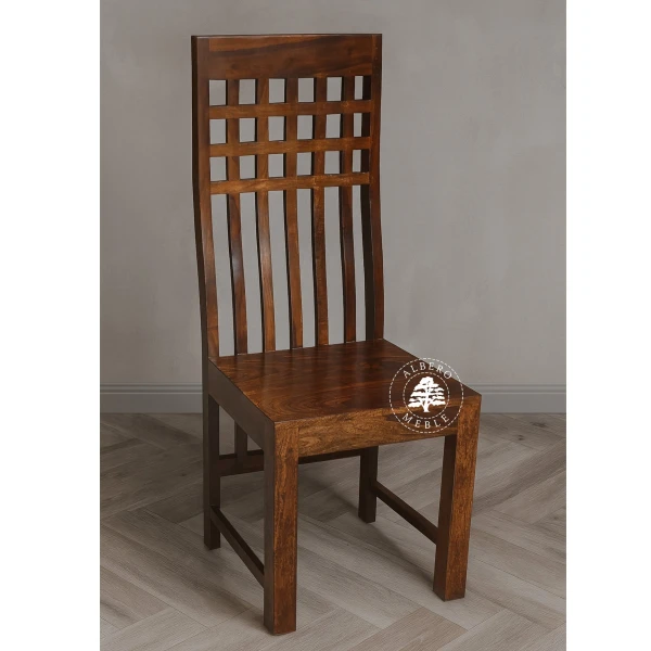 Nowoczesne krzesło z drewna naturalnego