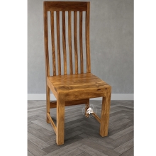 Krzesło z naturalnego drewna – wysokie oparcie, nowoczesn