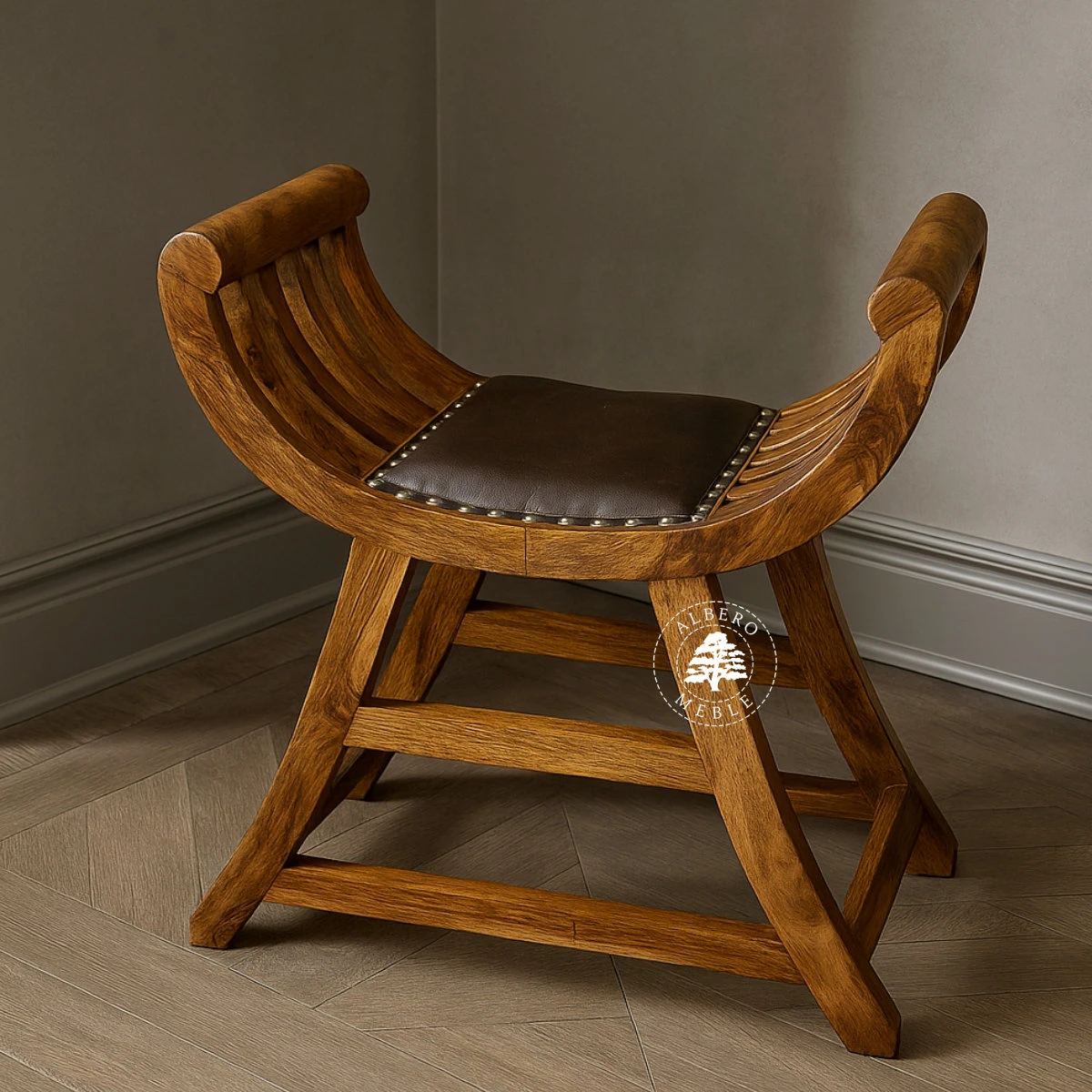 Siedzisko rzymskie drewniane i tapicerowane