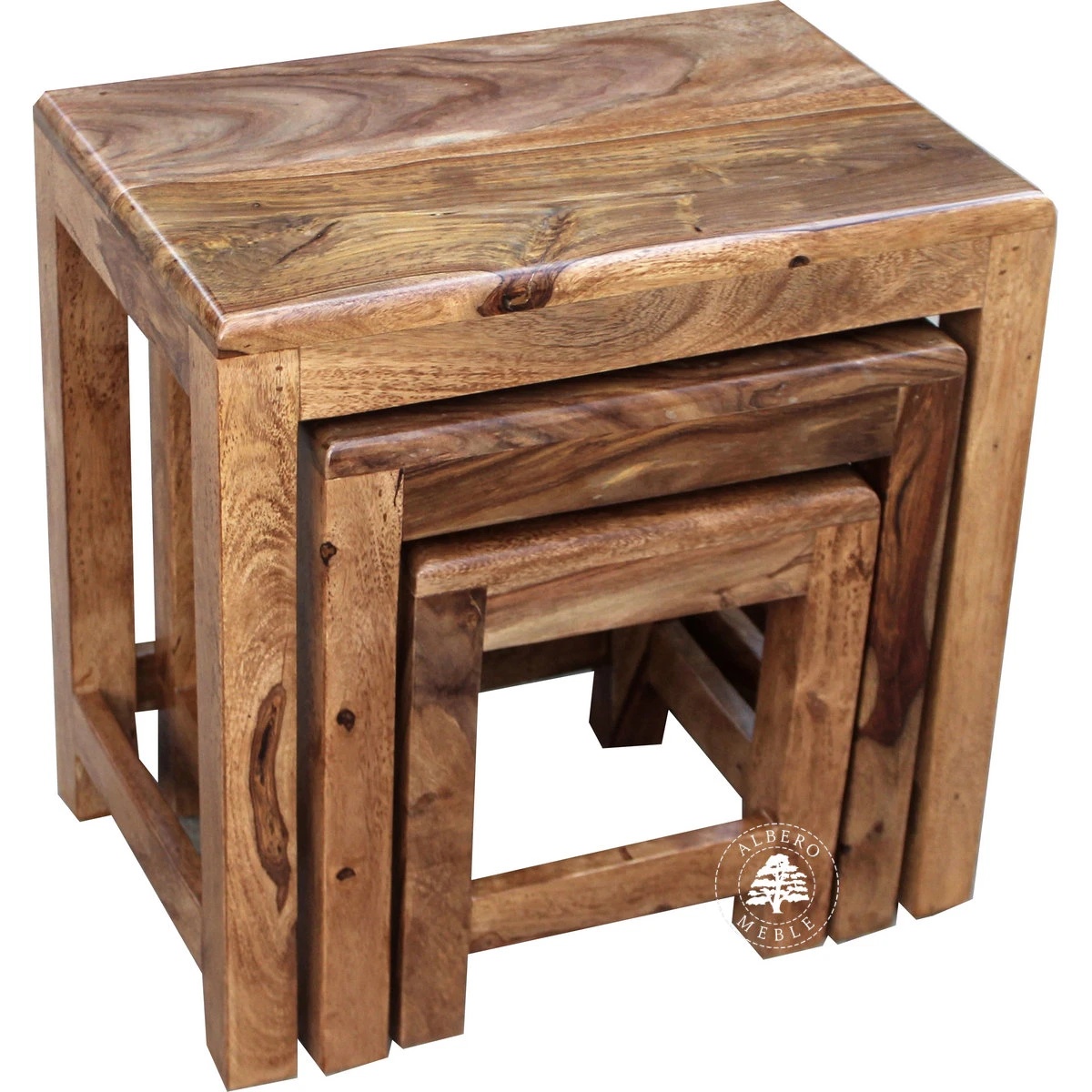 Komplet trzech klasycznych stolików drewnianych