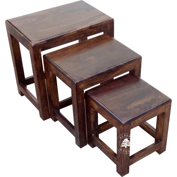 Komplet trzech klasycznych stolików drewnianych