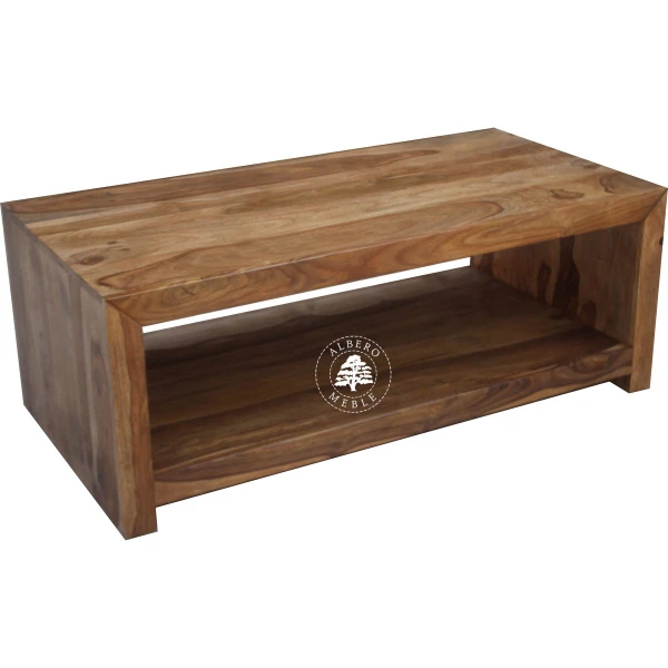 Prosty drewniany stolik kawowy z dolną półką