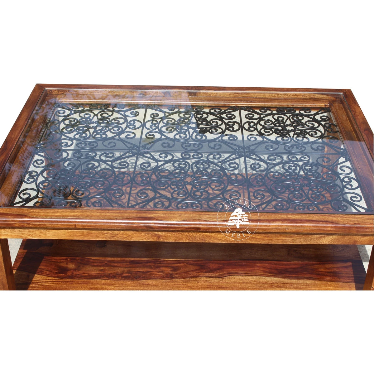 Indyjska drewniana ława Orient do salonu zdobiona kutym met