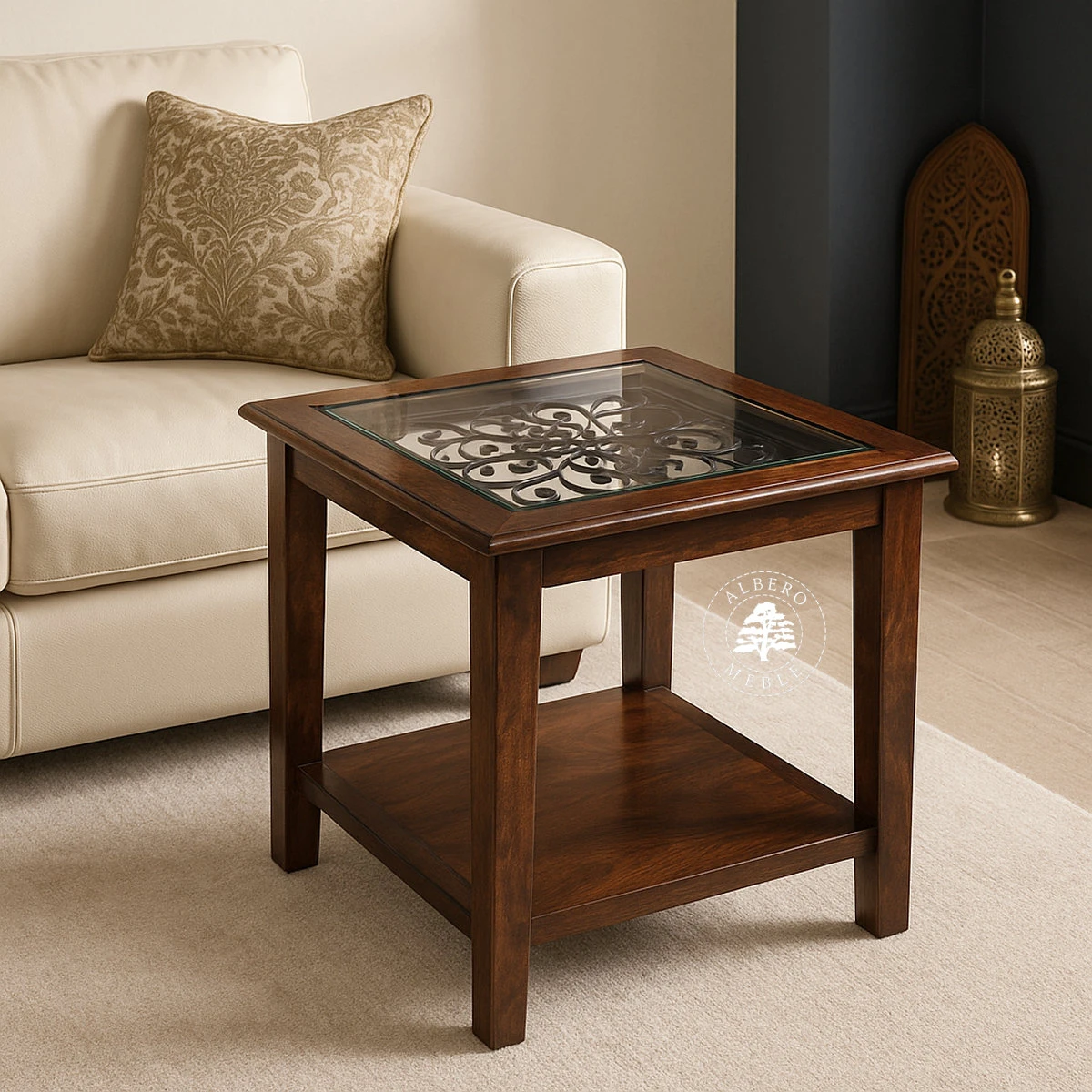 Indyjski drewniany stolik kawowy zdobiony metalem