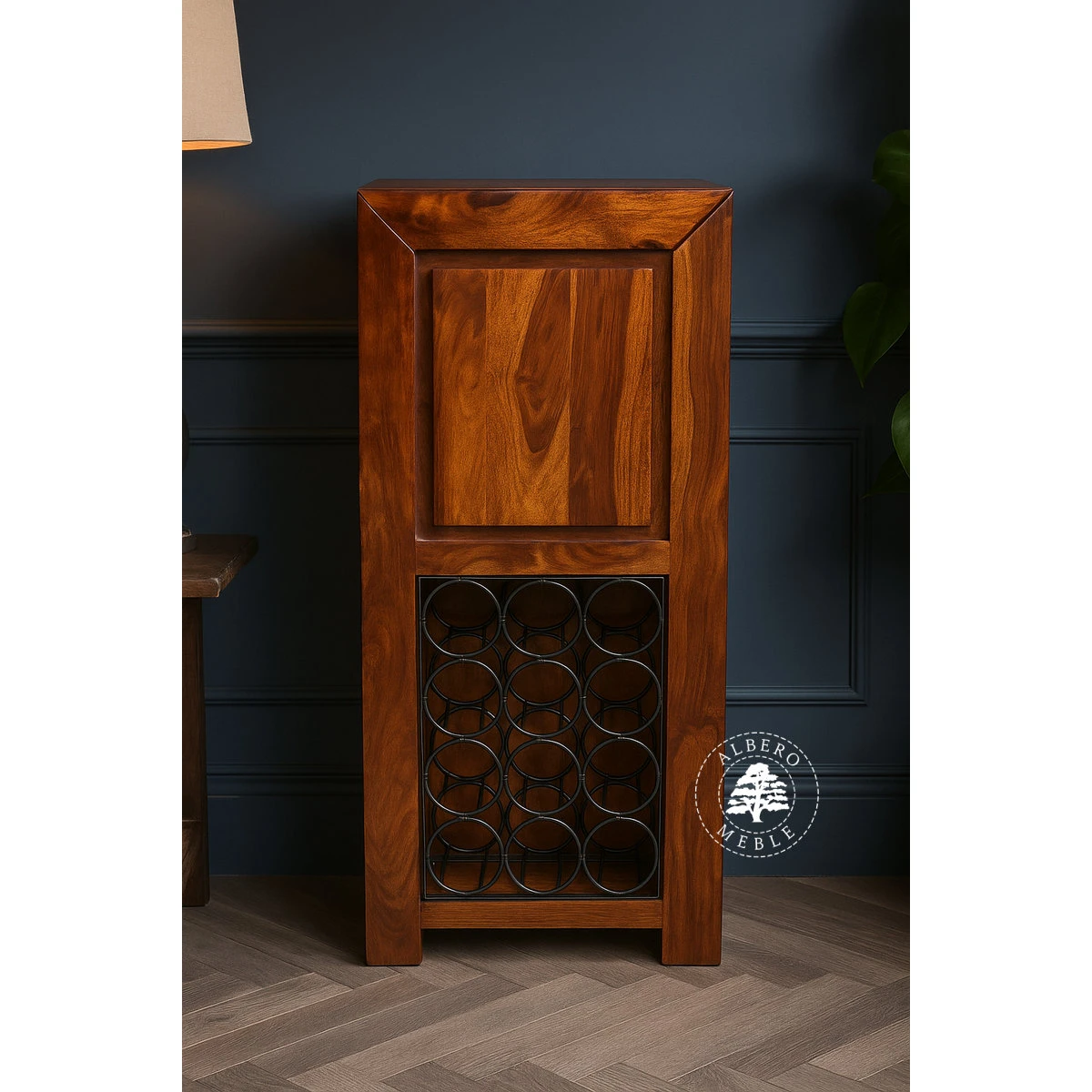 Nowoczesna szafka na wino z naturalnego drewna