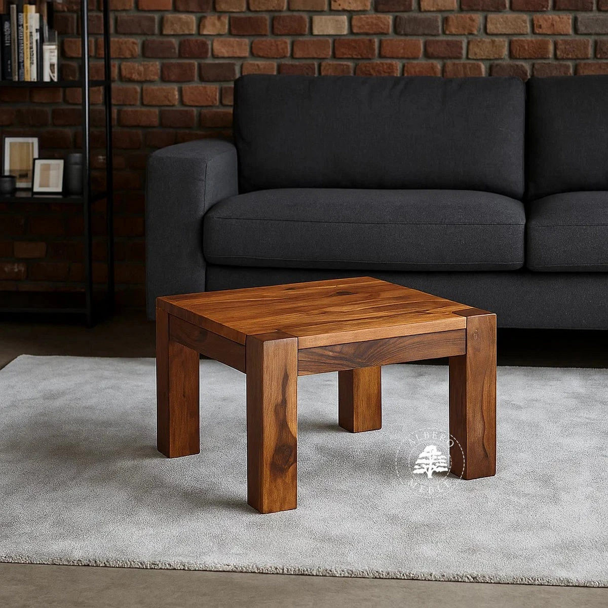 Mały nowoczesny stolik kawowy do salonu z litego drewna