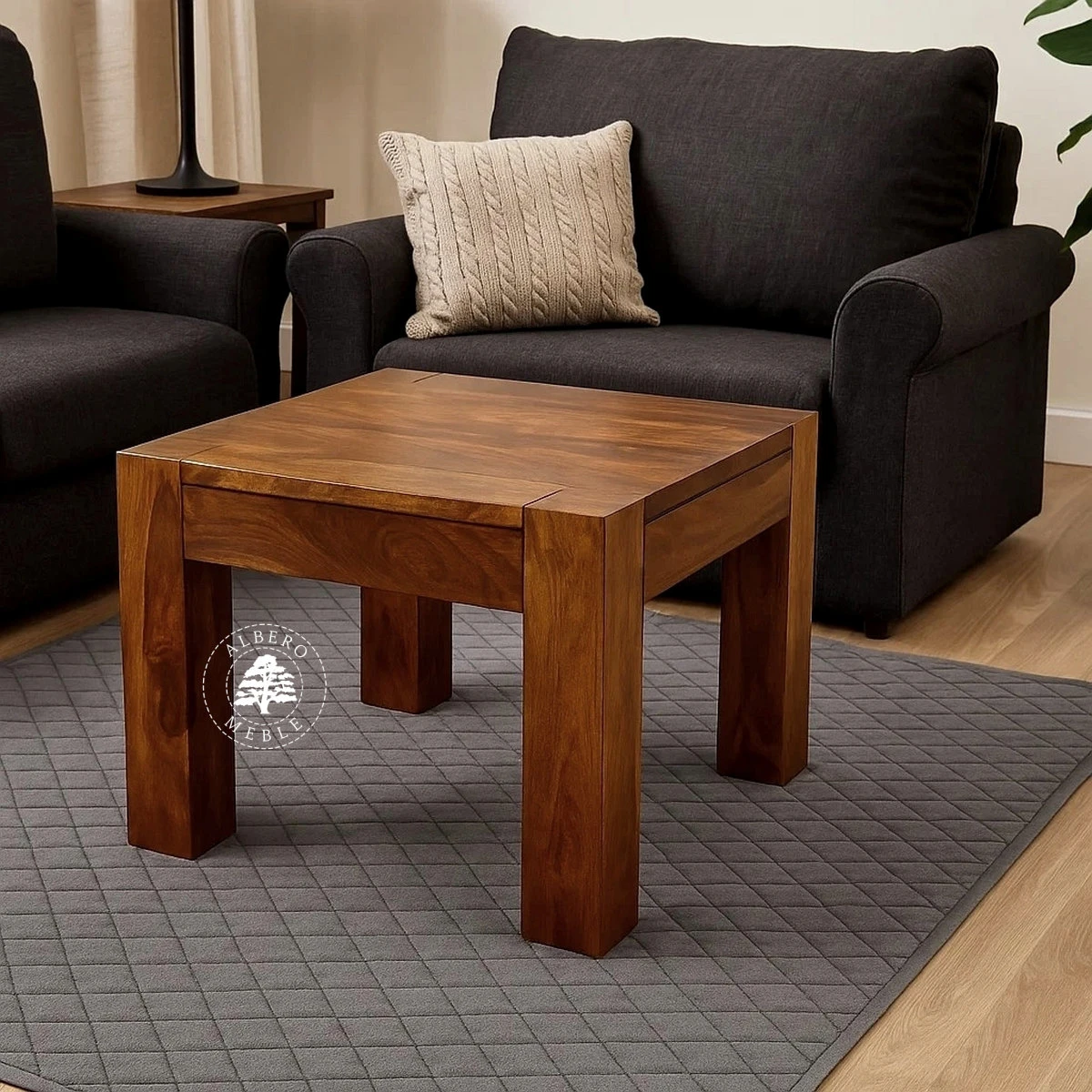 Mały nowoczesny stolik kawowy do salonu z litego drewna