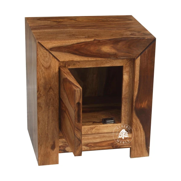 Szafka nocna Goa z drewnianymi drzwiami