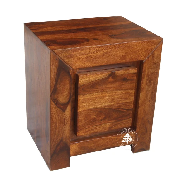 Szafka nocna Goa z drewnianymi drzwiami