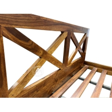 Stylowe łózko drewniane Albero do sypialni