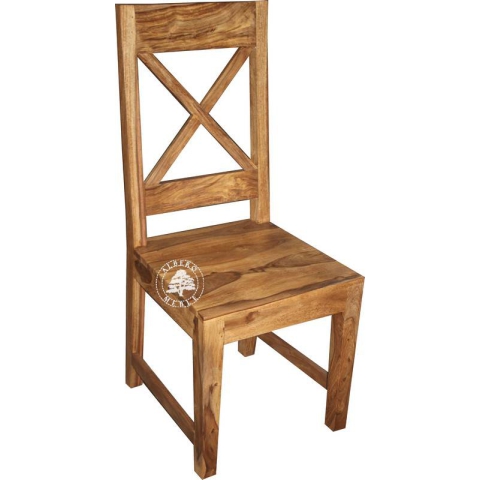 Tradycyjne krzesło drewniane z stylowym oparciem