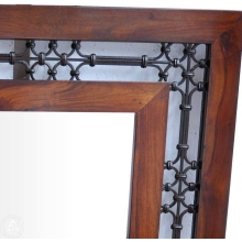 Lustro w prostej ramie z drewna litego zdobione metaloplastyką - Drewno Palisander - brąz 